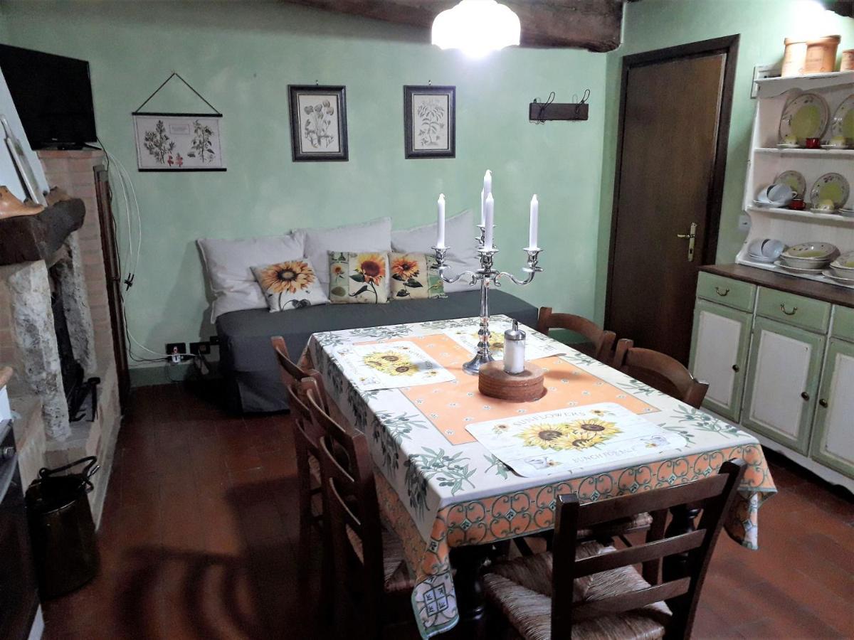Il Mirtillo - A Truly Magical Place In The Heart Of Tuscany, Nestled In A Medieval Village Chianni Exteriör bild